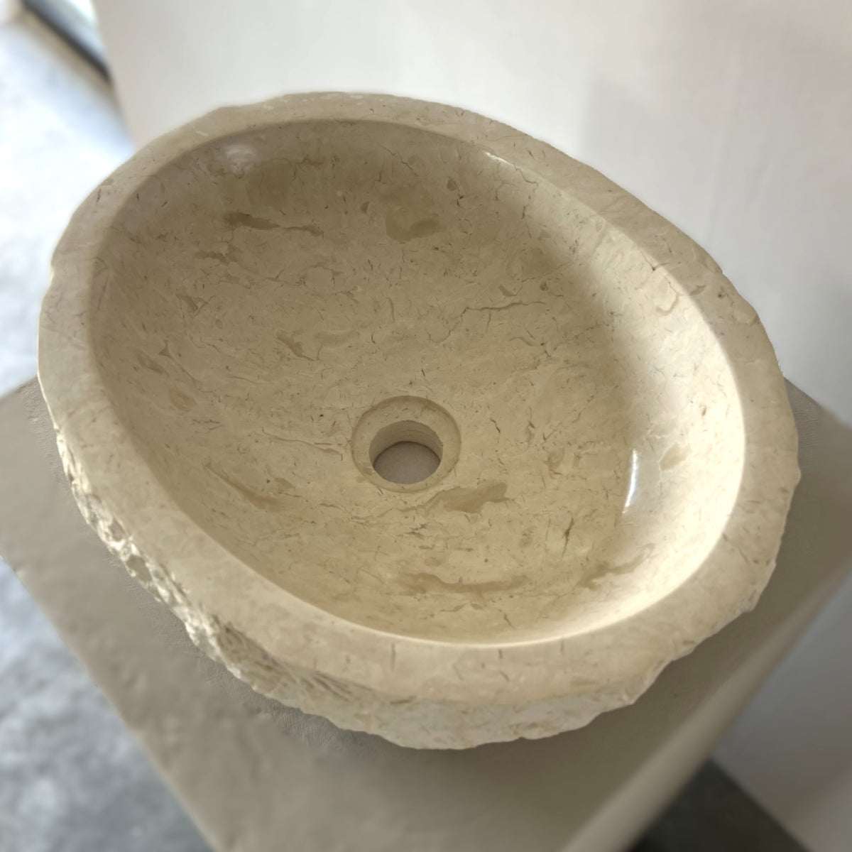 Kreminio marmuro praustuvas SANTORINI CREAM S Nr. 059