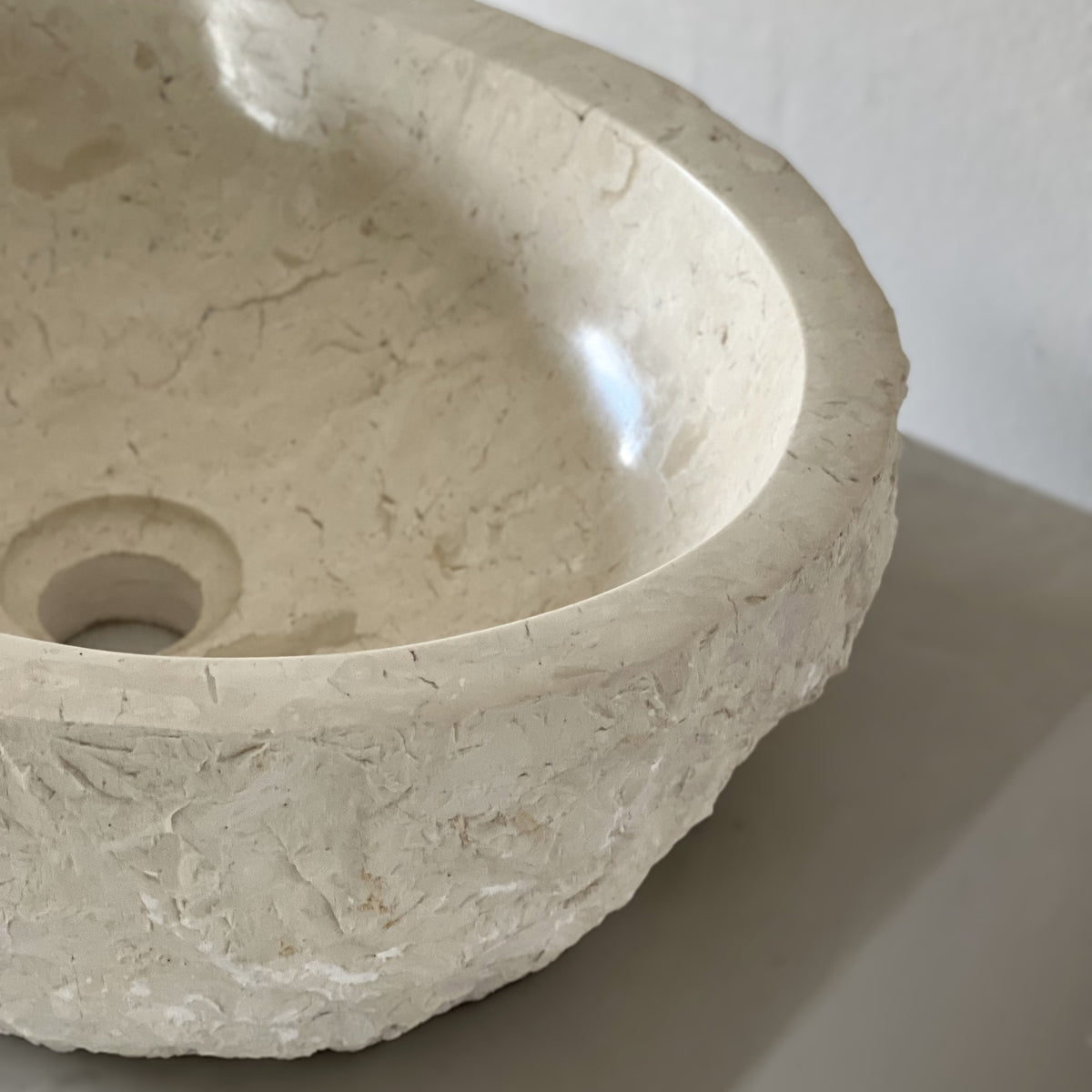 Kreminio marmuro praustuvas SANTORINI CREAM S Nr. 059
