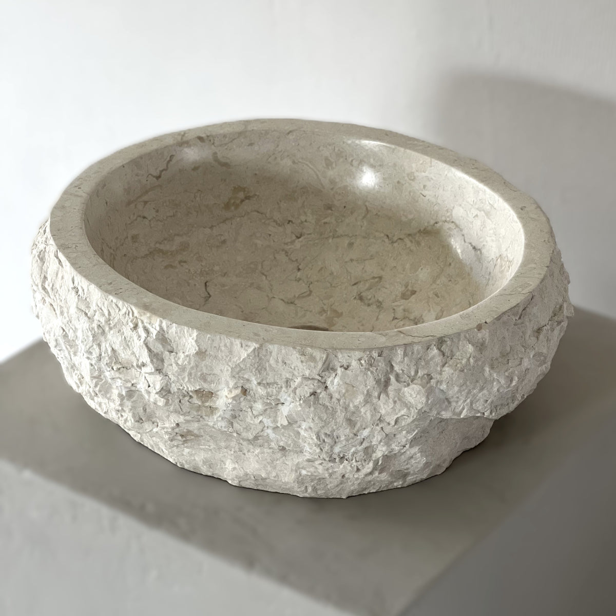 Kreminio Marmuro Praustuvas SANTORINI CREAM S NR. 025