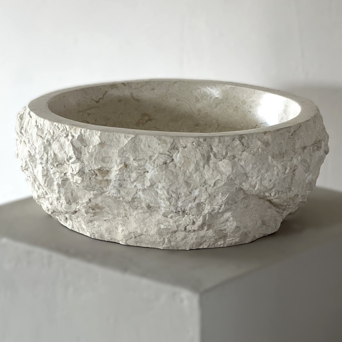 Kreminio Marmuro Praustuvas SANTORINI CREAM S NR. 025